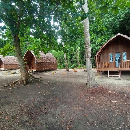 Tanjung Kalemo Resort Batudaka Exterior foto