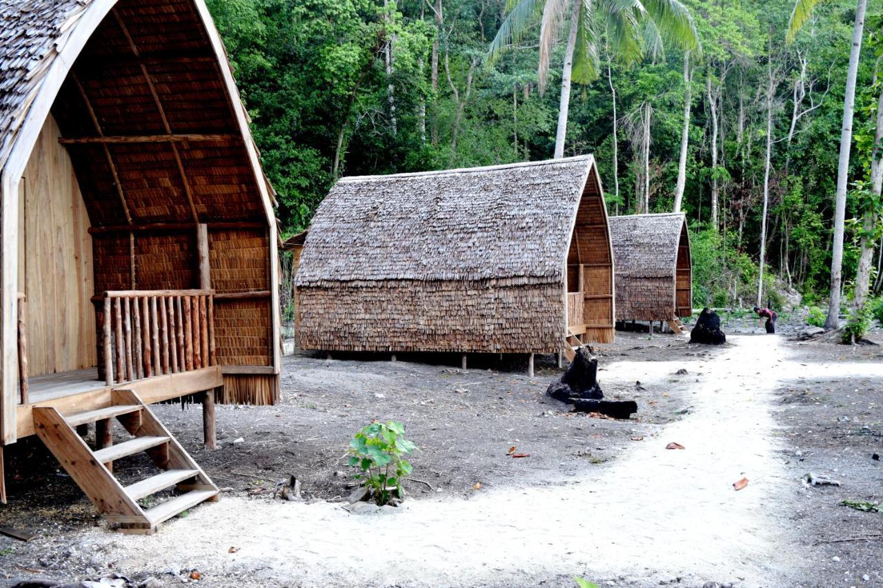 Tanjung Kalemo Resort Batudaka Exterior foto