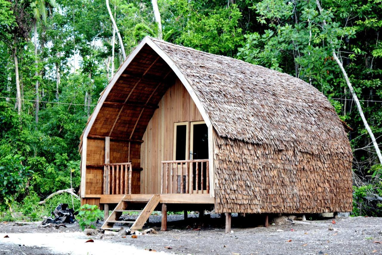 Tanjung Kalemo Resort Batudaka Exterior foto