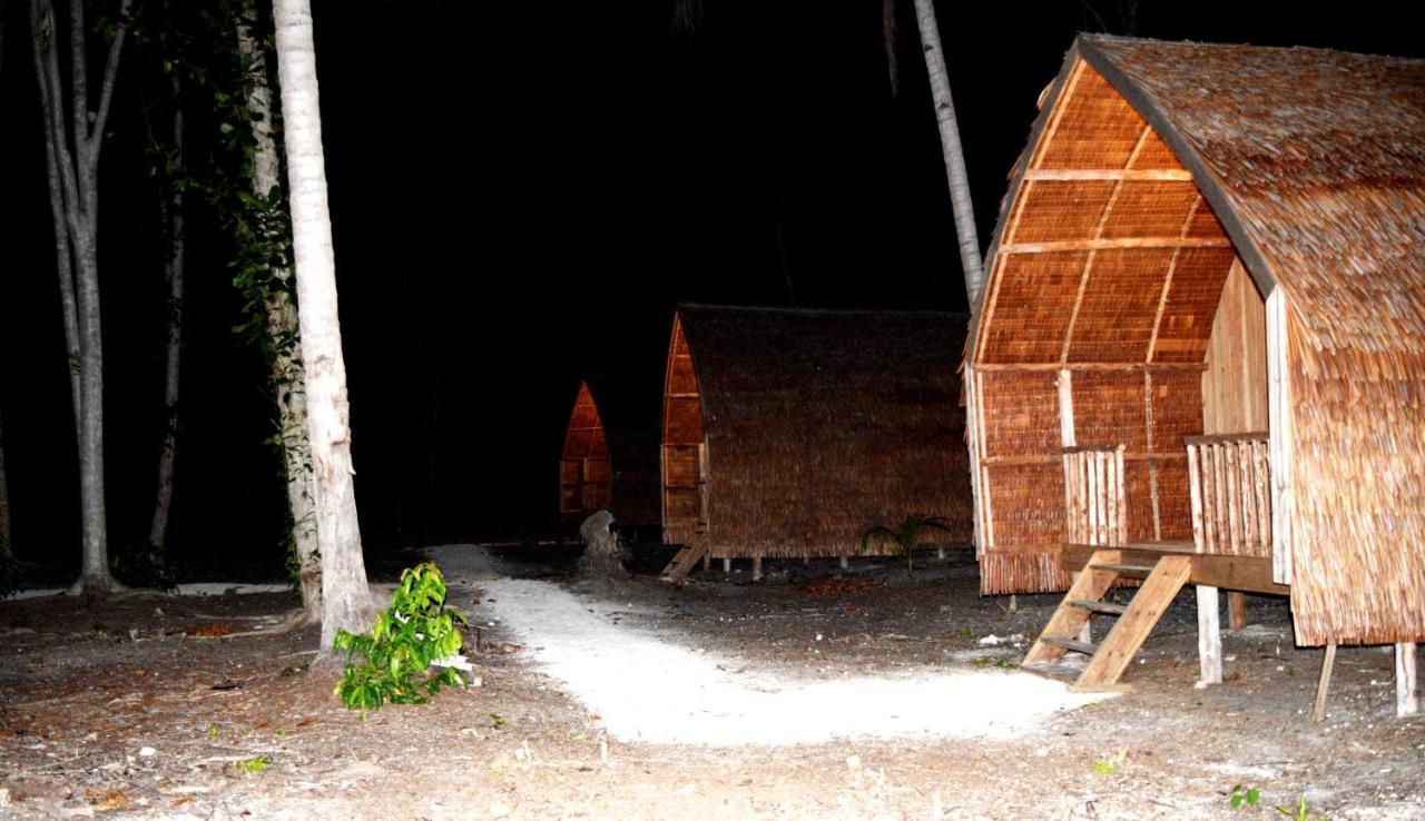 Tanjung Kalemo Resort Batudaka Exterior foto