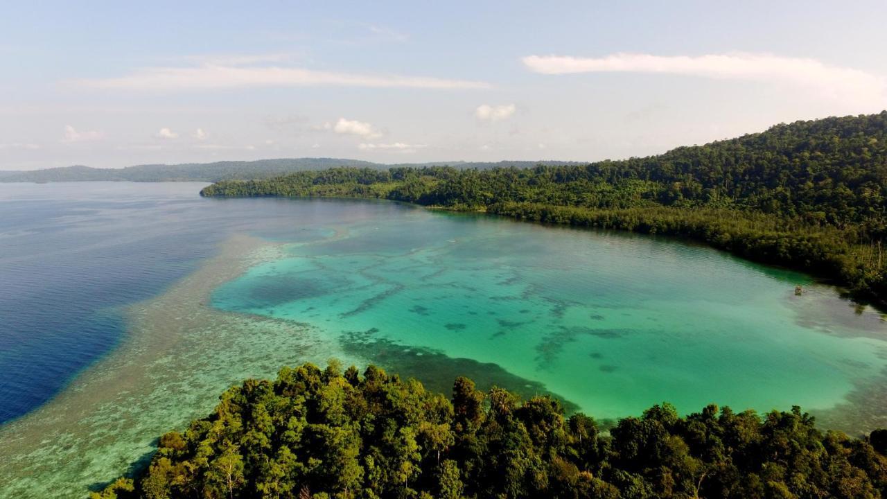 Tanjung Kalemo Resort Batudaka Exterior foto