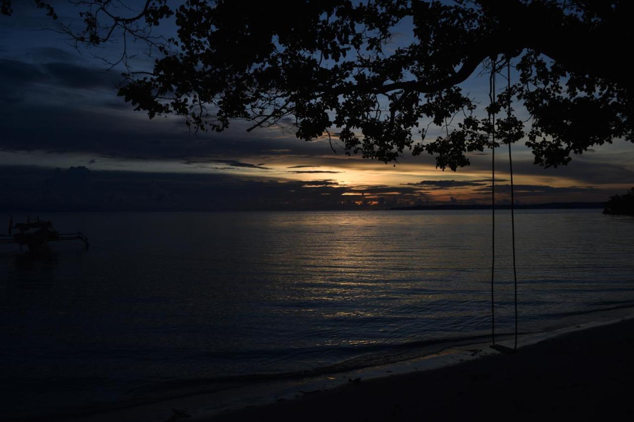 Tanjung Kalemo Resort Batudaka Exterior foto